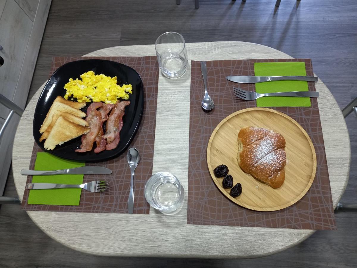 B&B Km 198 - Letto E Colazione Sorbara Extérieur photo